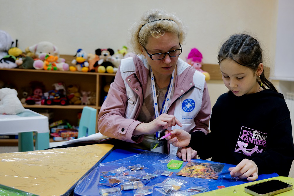 Geflüchtete Kinder brauchen oft psychologische Unterstützung, wie hier in der Ukraine. Foto: Till Mayer