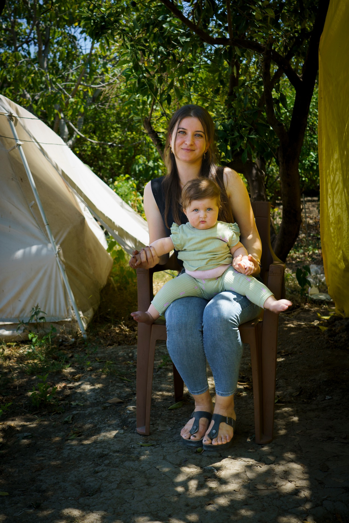 Yesim Kapi und ihr Sohn Zümrüt. Foto: Huseyin Aldemir 