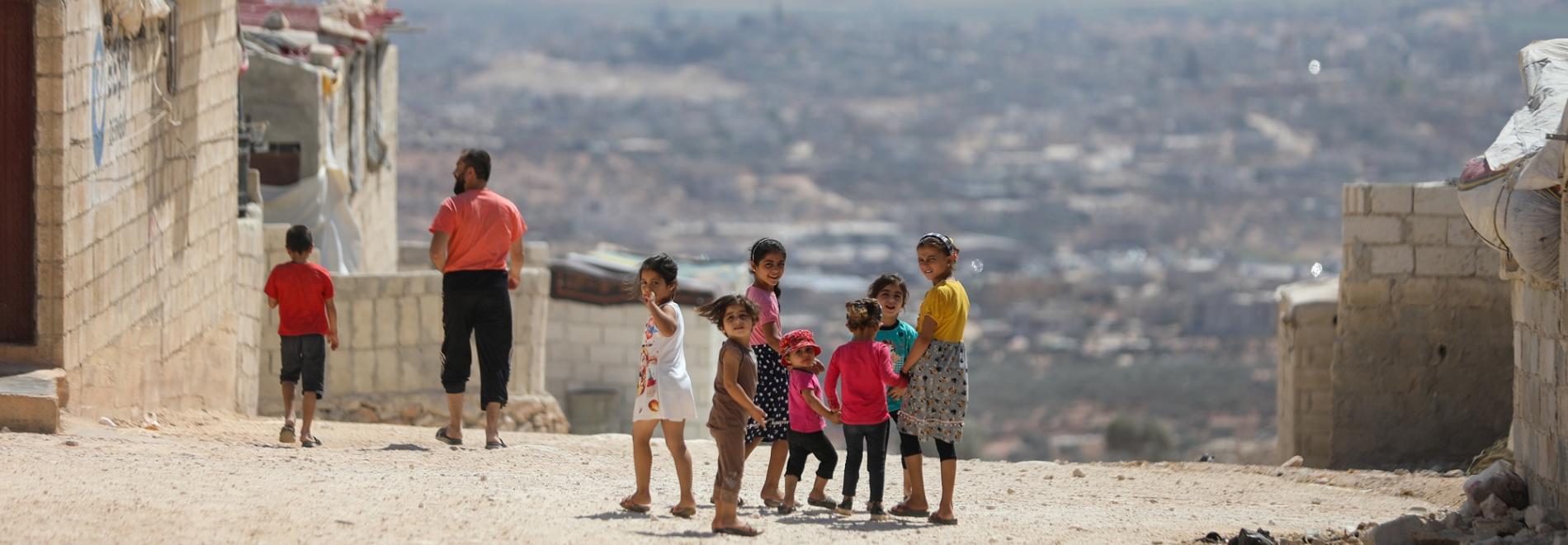 Kinder in Idlib, Syrien, nach dem Erdbeben 2023. Foto: Ärzte der Welt