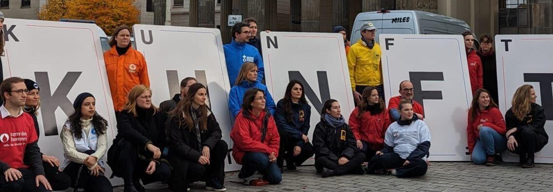 Bei der Protestaktion #LuftNachOben in Berlin