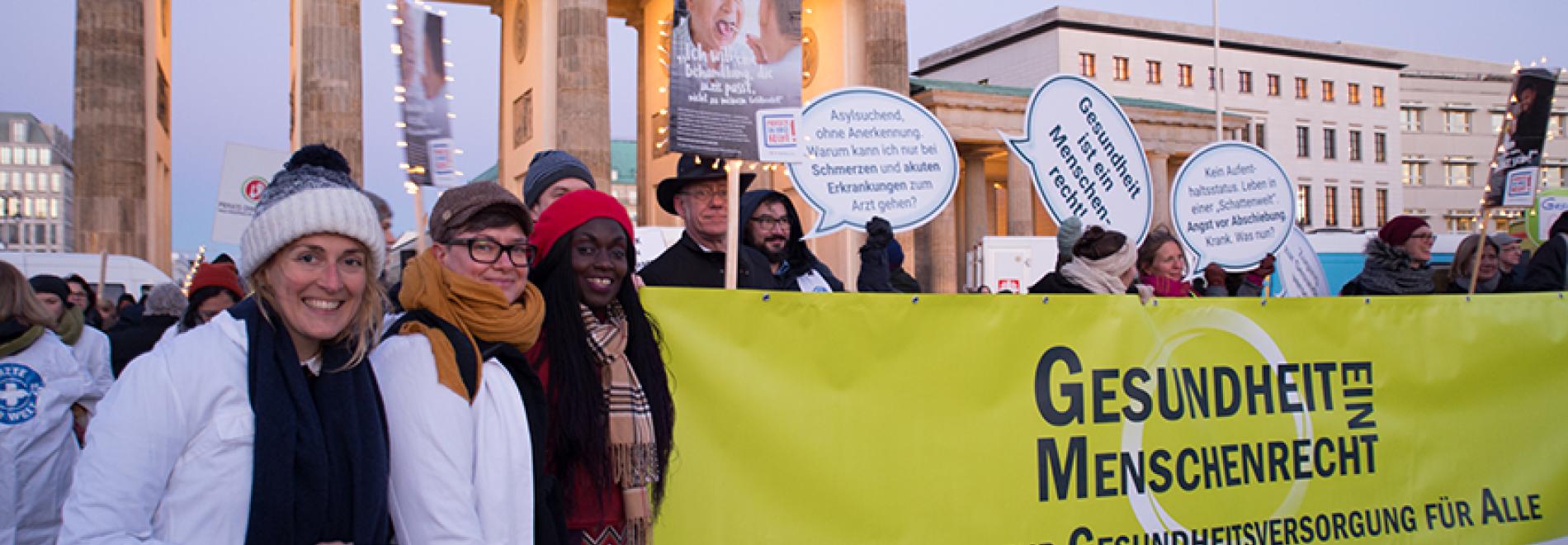 Asylsuchende haben in Deutschland keinen ausreichenden Zugang zu notwendiger Gesundheitsversorgung. Foto: Renata Chueire Demonstration für allegemeine Gesundheitsversorgung. Foto: Renata Chueire