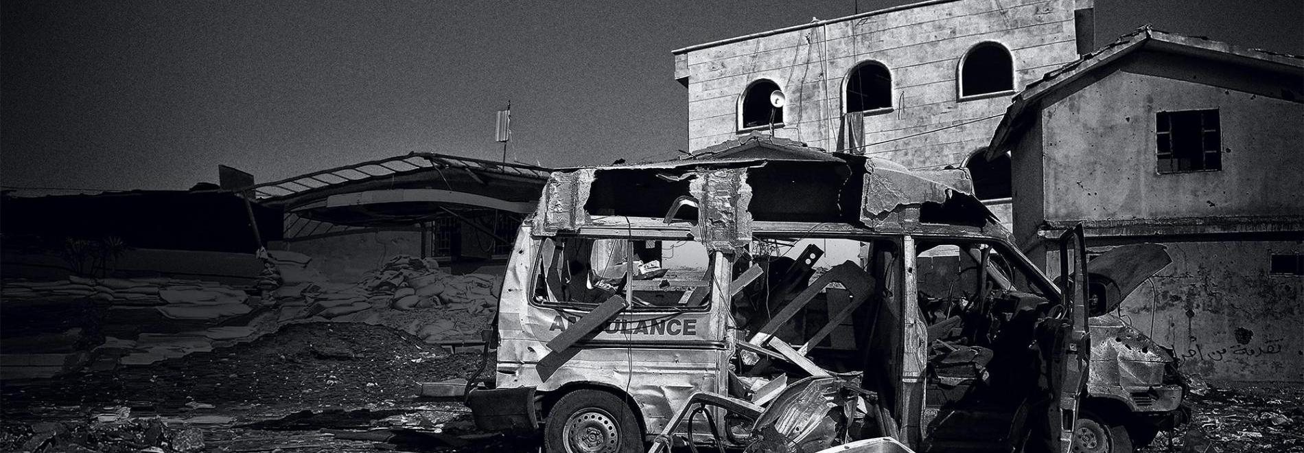 Wenn Leben retten das eigene Todesurteil ist Zerstörter Krankenwagen
