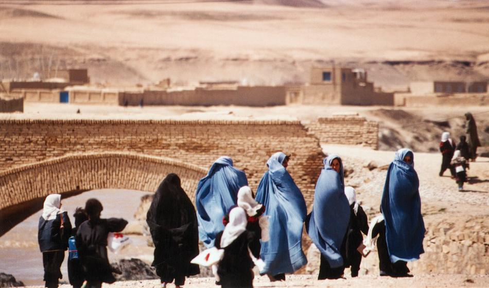 Frauen und ihre Kinder in Afghanistan. Foto: Ärzte der Welt