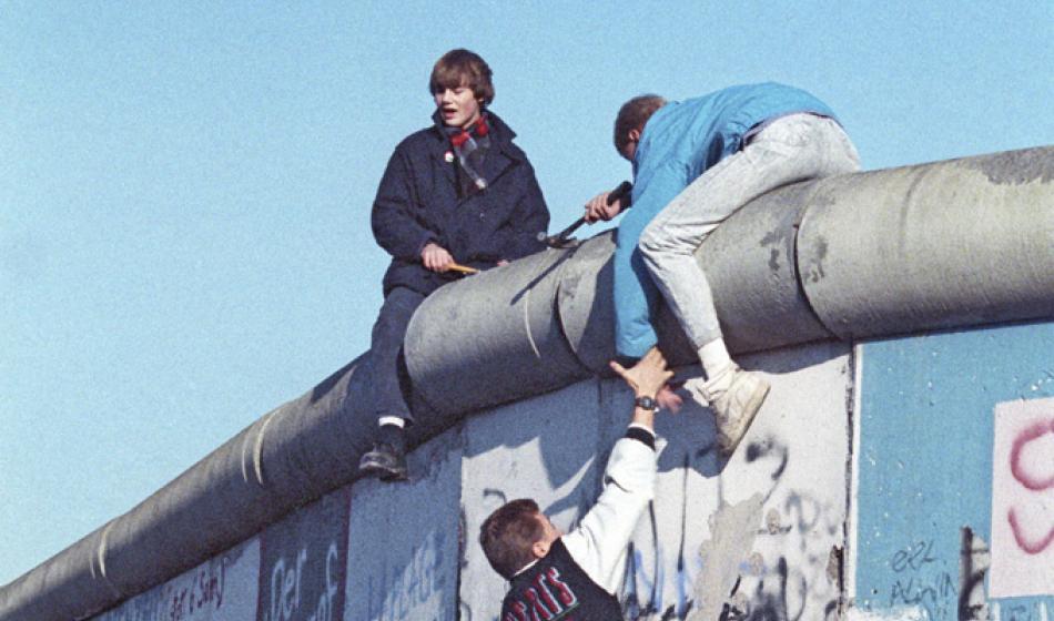 Ende des kalten Krieges: Die Berliner Mauer fällt. Foto: cc RIAN Archive