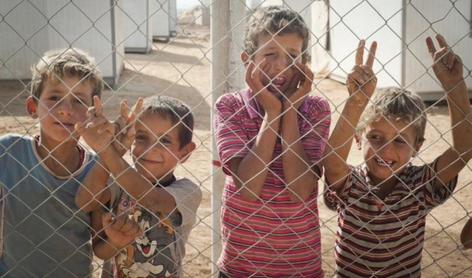 Syrische Kinder in einem Flüchtlingslager in Jordanien. Foto: Sasha Petryszyn