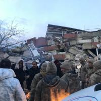 Vom Erdbeben zerstörte Gebäude im türkischen Hatay.