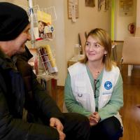 Bei open.med München erhalten Geflüchtete aus der Ukraine Hilfe. Foto: Till Mayer