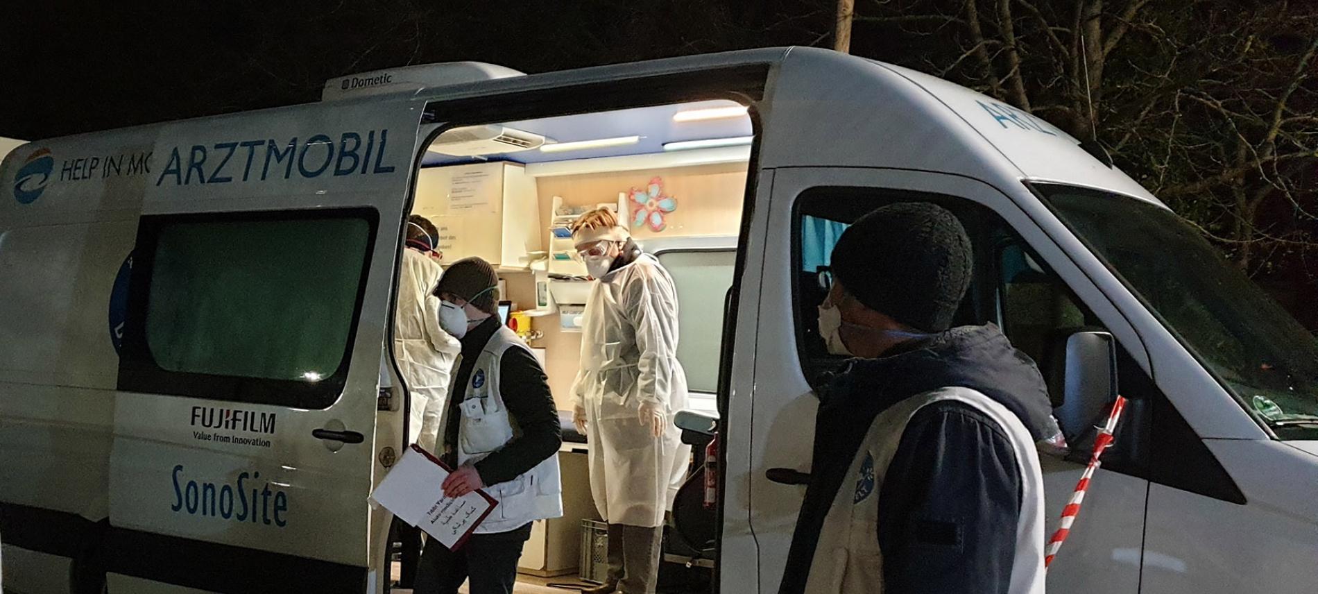 Das internationale Netzwerk Ärzte der Welt hat konkrete Forderungen zur Bekämpfung der Corona-Panedie formuliert. Das internationale Netzwerk Ärzte der Welt hat konkrete Forderungen zur Bekämpfung der Corona-Panedie formuliert.