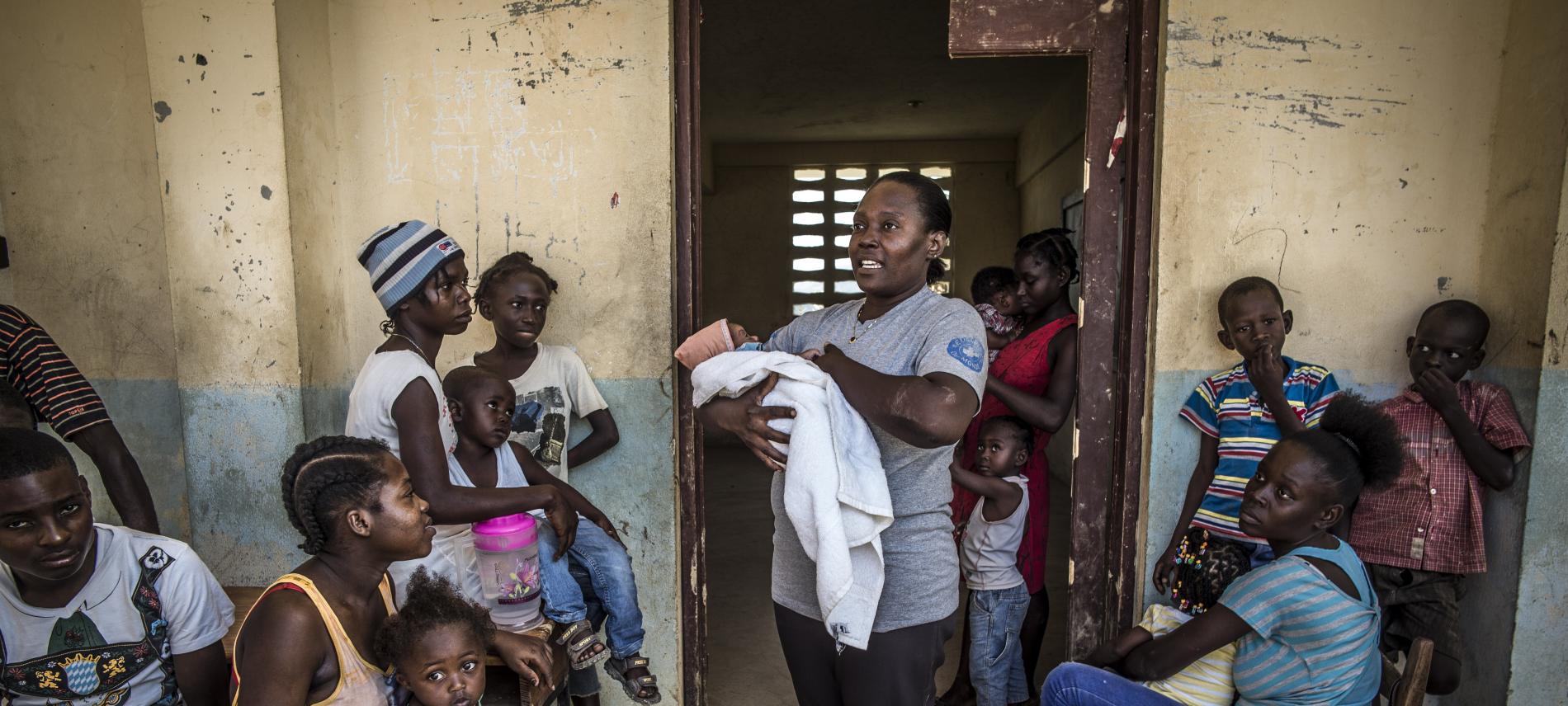 Ärzte der der Welt Mitarbeiterin in Haiti. Foto: Olivier Papegenies