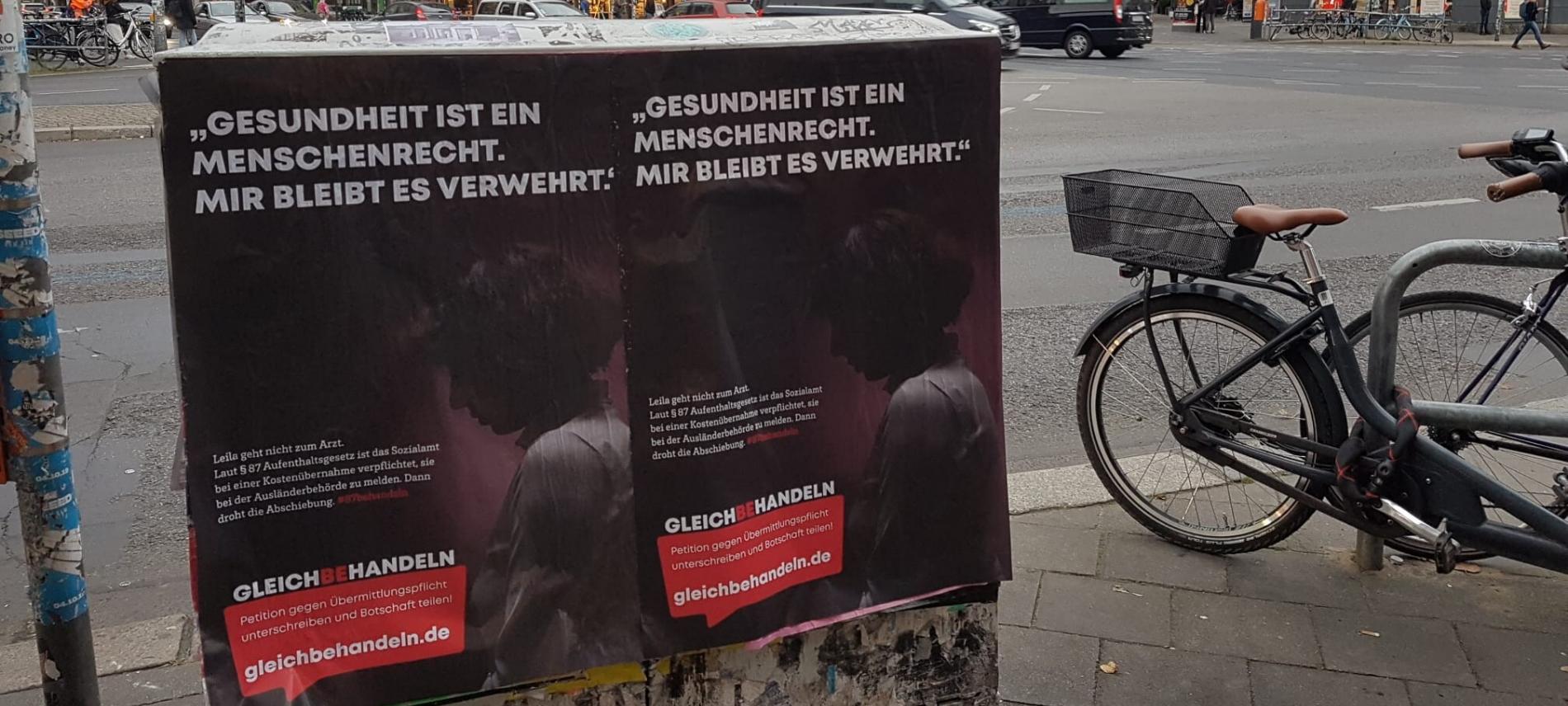 Etwa 12.000 Plakate werden in Berlin im Rahmen der Aktionwoche aufgehängt. Foto: Ärzte der Welt