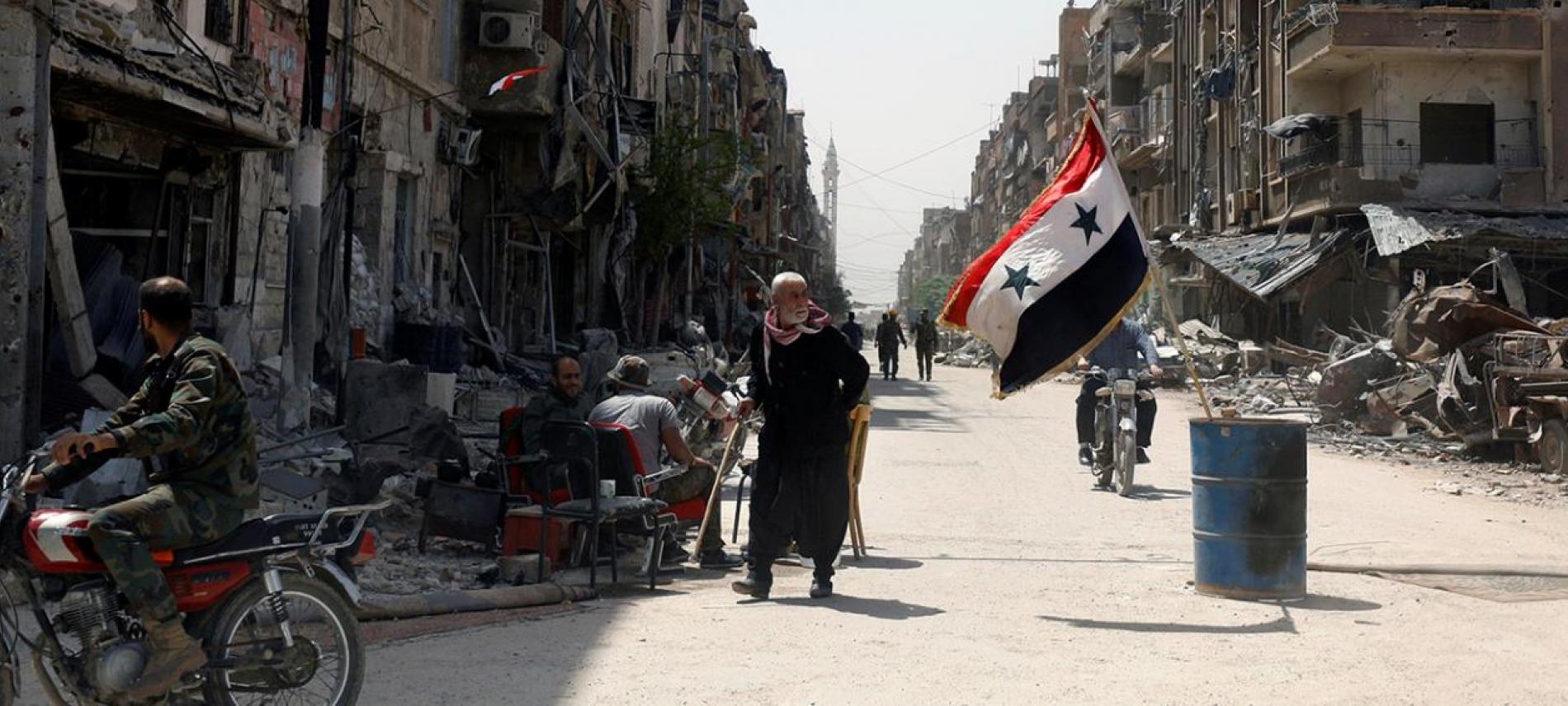 Zerstörte Straße in Syrien. Foto: Reuters