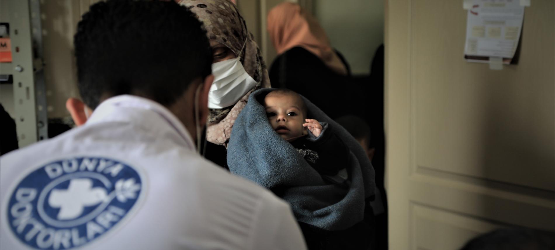 Seit Oktober 2012 bietet Ärzte der Welt Vertriebenen in den Flüchtlingslagern von Idlib einen Zugang zu gesundheitlicher Grundversorgung. Foto: Ärzte der Welt