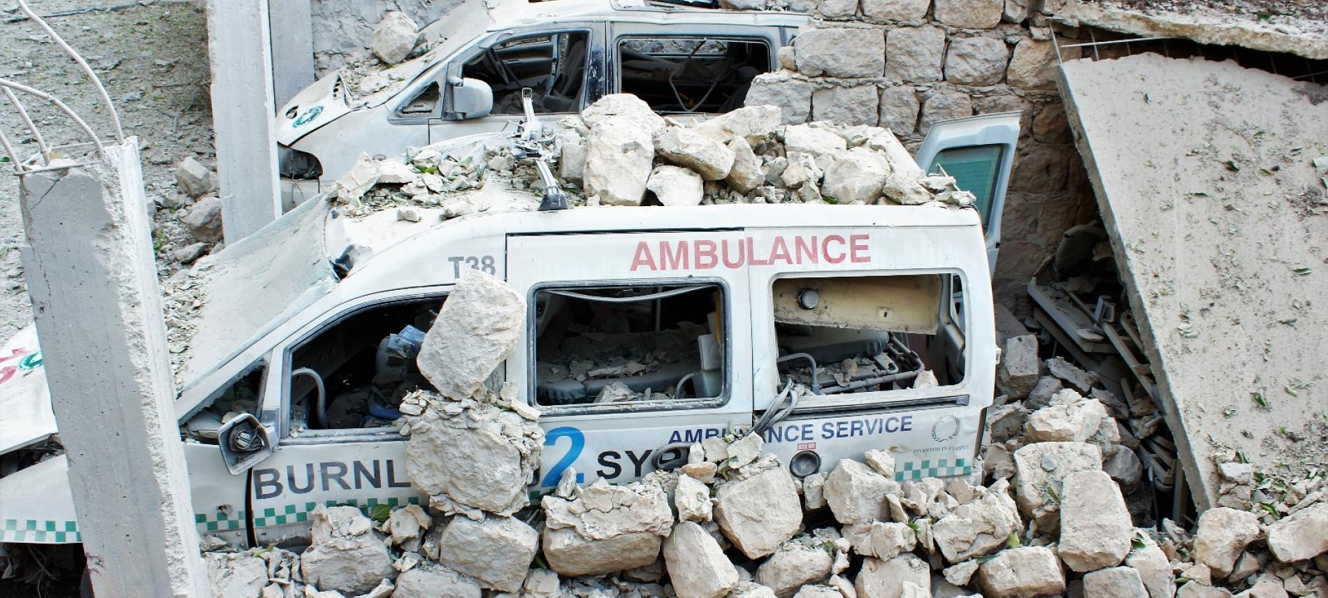 Zerstörtes Ambulanzfahrzeug 2016 / Idlib. Foto: Ärzte der Welt Zerstörter Krankenwagen 2016 in Idlib. Foto: Ärzte der Welt