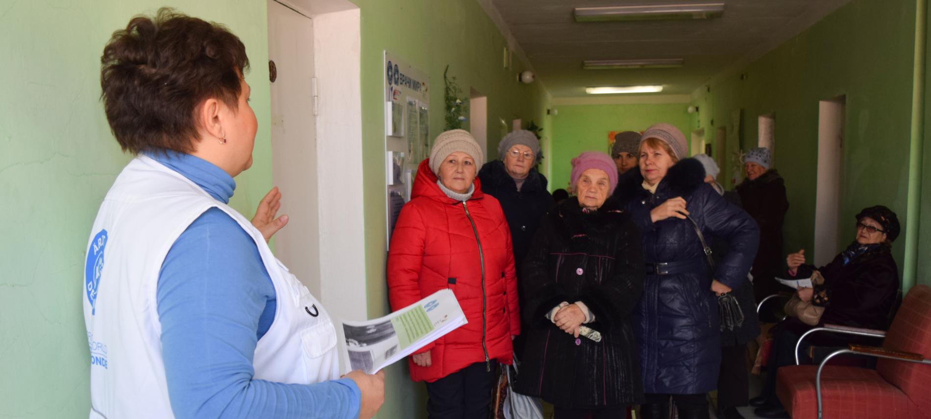 Viele Menschen leiden unter der schlechten Versorgung entlang der Kontaktlinie in Luhansk und Donesk. Foto: Ärzte der Welt