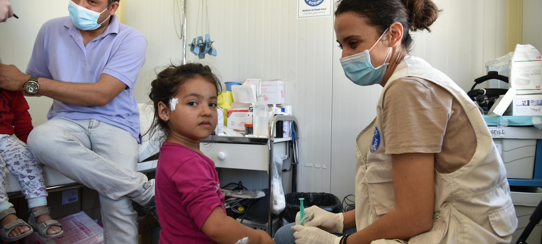 Ein Kind in dem FlüchlingslagerKara Tepe 2 auf der Insel Lesbos. Foto: Chris Schmid