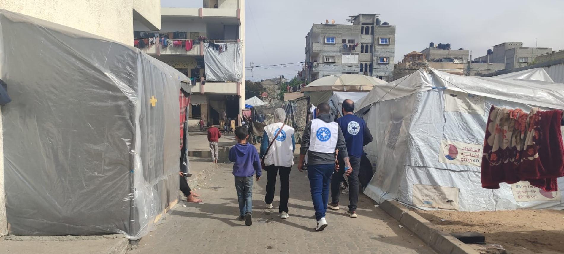 Ein Ärzte der Welt-Team unterwegs in Rafah im Gazastreifen. Foto: Ärzte der Welt