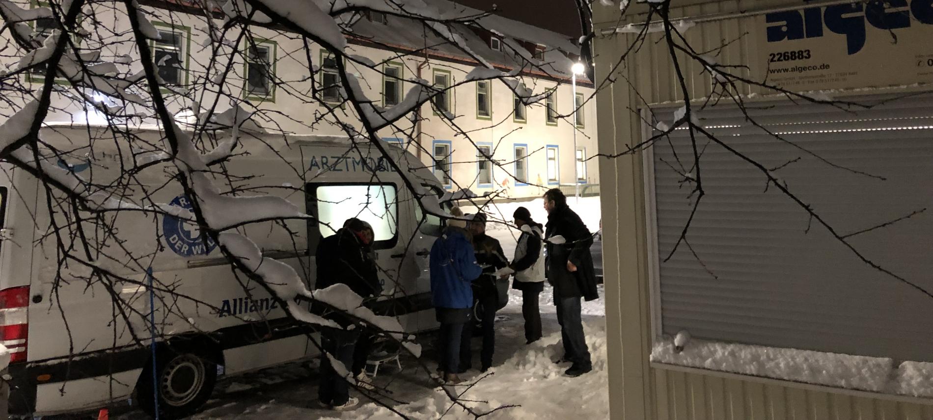 Der Behandlungsbus von Ärzte der Welt beim Münchner Kälteschutz. Foto: Ärzte der Welt