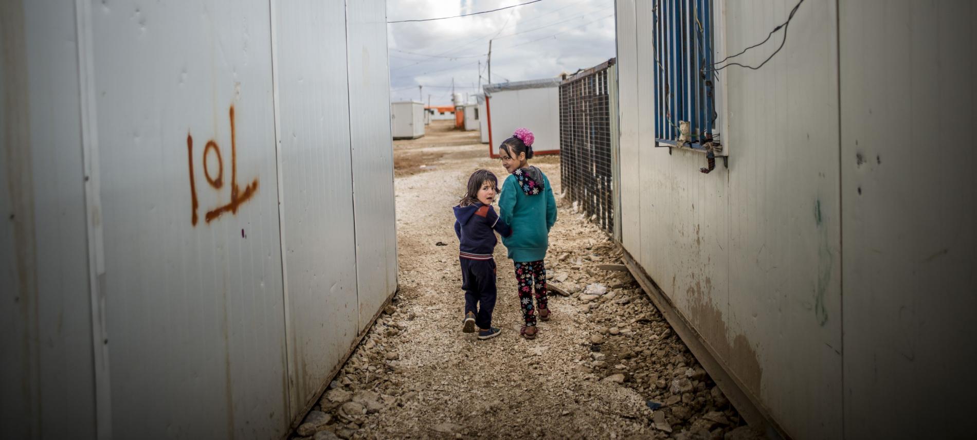 Kinder in einem jordanischen Flüchtlingscamp. Foto: Olivier Papegnies
