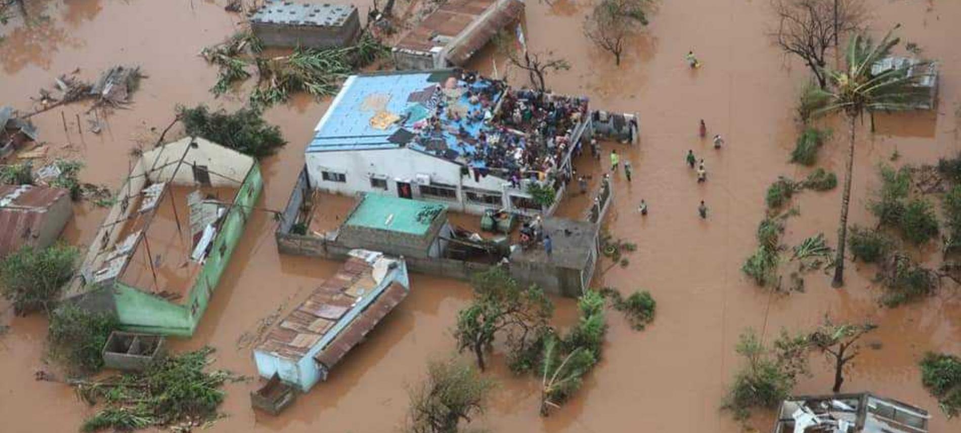 Der Wirbelsturm Idai hat in Mosambik verheerende Zerstörungen und Überschwemmungen verursacht  Überflutungen in Mosambik nach Wirbelsturm Idai