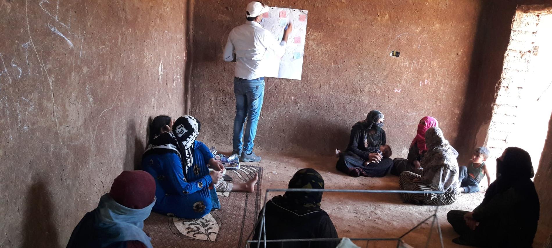 Syrische Frauen bei einer psychosozialen Beratungssitzung. Foto: Ärzte der Welt