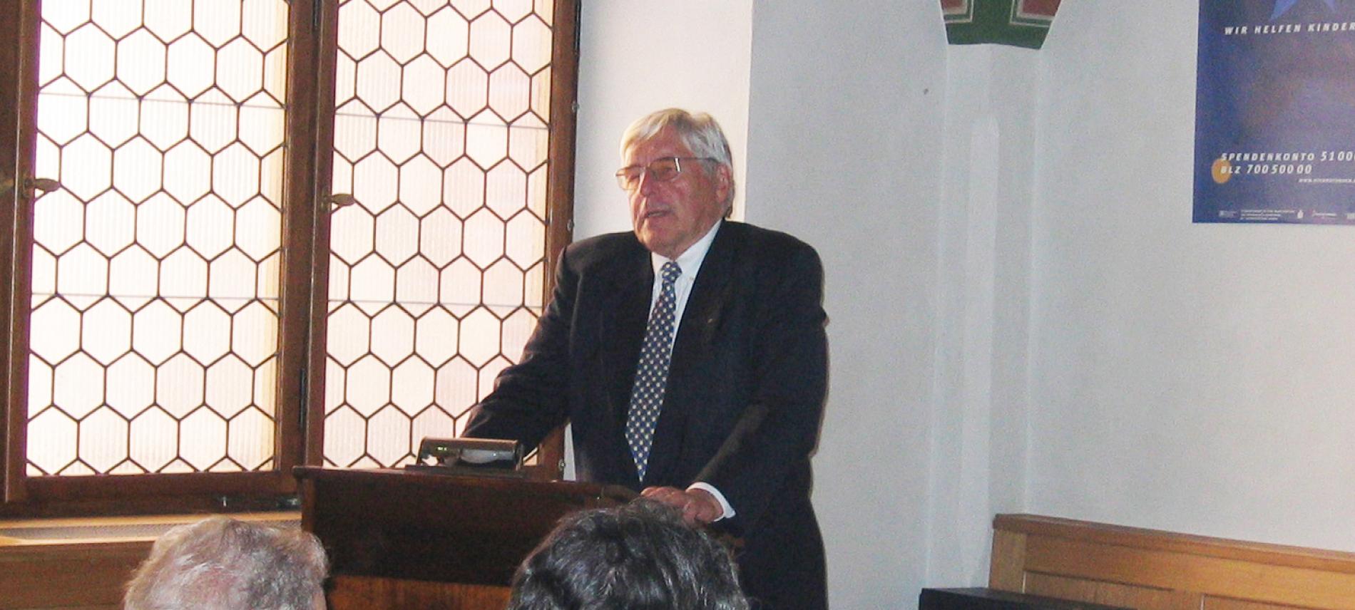 Prof. Wilfired Schilli, langjähriger Ehrenpräsident von Ärzte der Welt. Foto: Ärzte der Welt