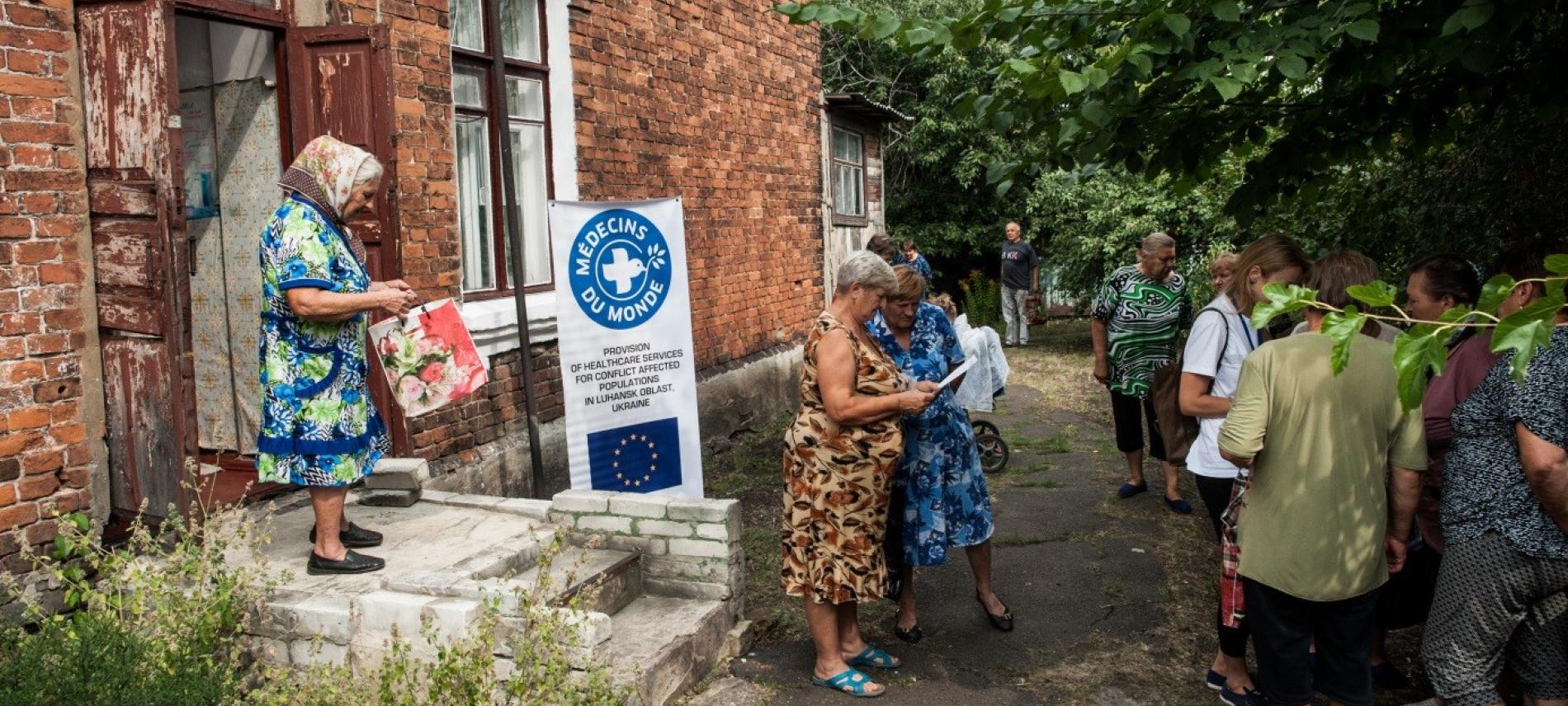 Gerade ältere Patienten sind auf die medizinische Hilfe von Ärzte der Welt angewiesen. Foto: Evgeniy Maloletka