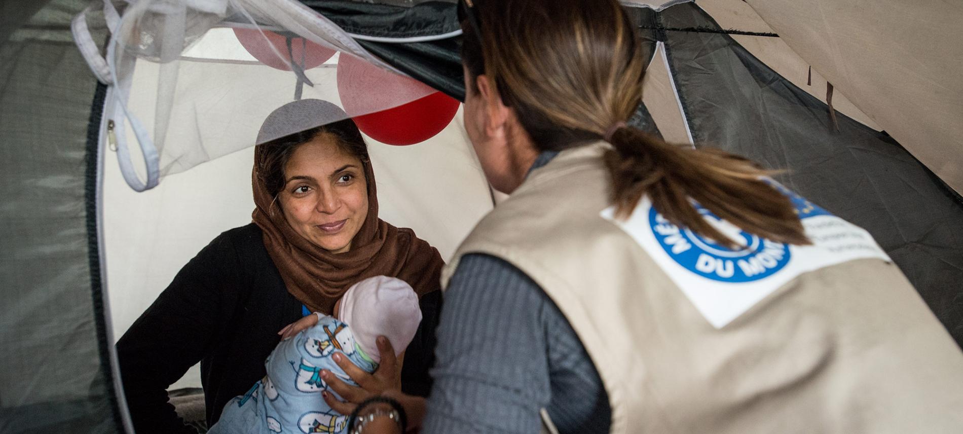 Immer mehr Frauen flüchten alleine mit ihren Kindern. Foto: Guillaume Pinon