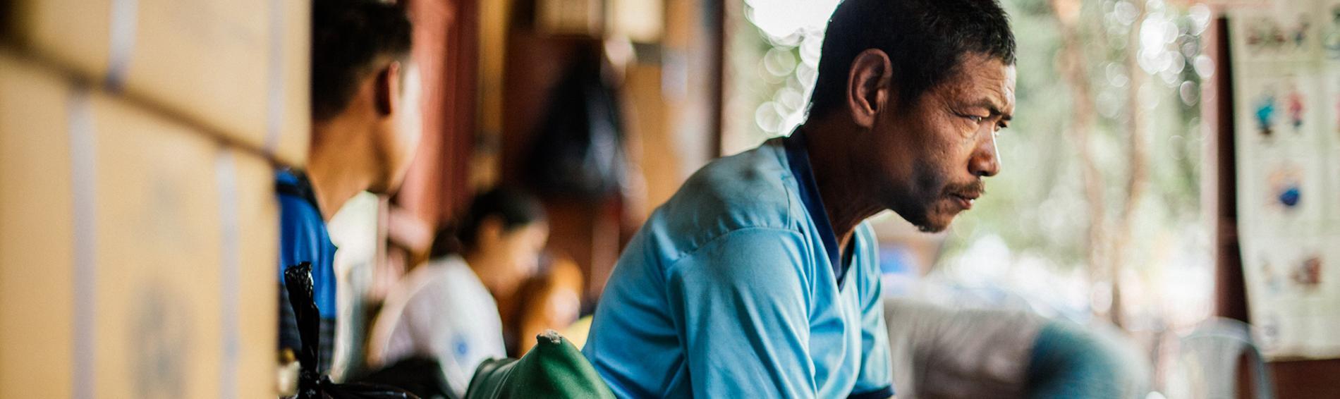 Im Norden Myanmars führt Ärzte der Welt ein Programm zur Hepatitis-C-Behandlung durch. Foto: Sébastien Duijndam