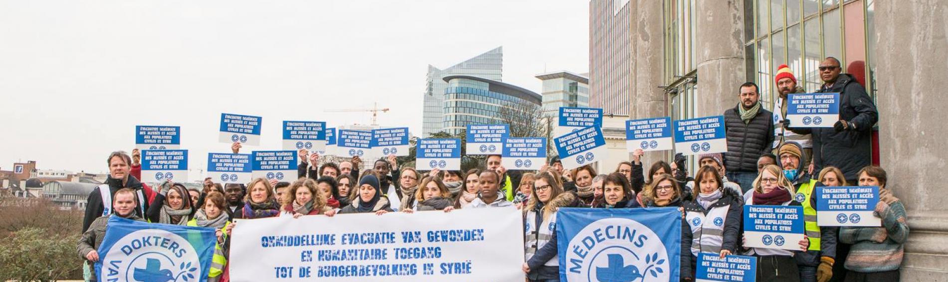 Die belgische Sektion von Ärzte der Welt protestiert ebenfalls mit. Foto: Ärzte der Welt Die belgische Sektion von Ärzte der Welt protestiert ebenfalls mit. Foto: Ärzte der Welt