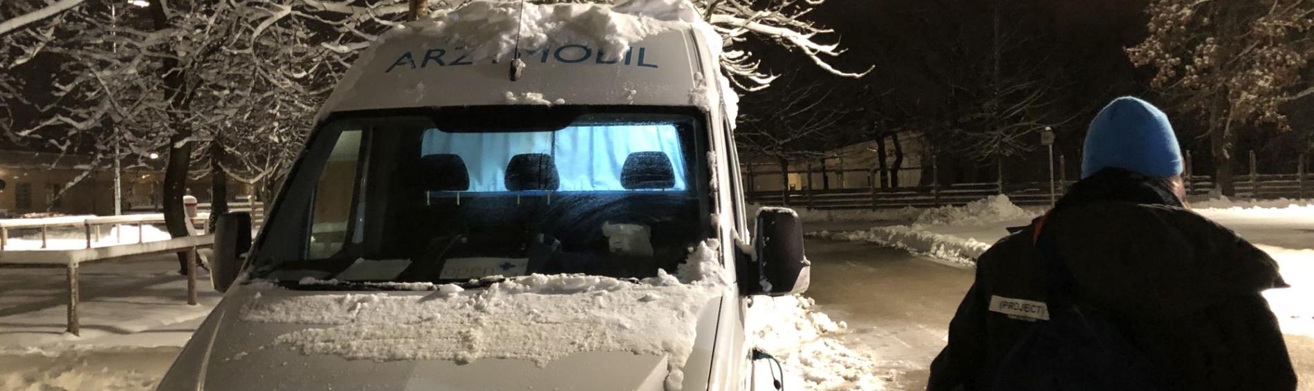 Im Münchner Kälteschutz können Patienten im Behandlungsbus versorgt werden. Foto: Ärzte der Welt