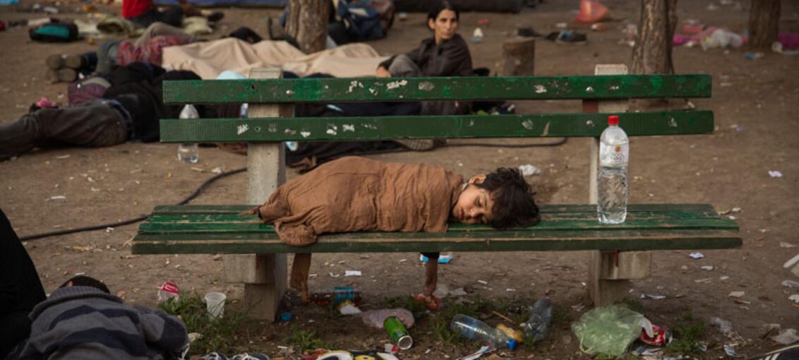 Schlafender Junge in Belgrad, Serbien. Foto: Olmo Calvo Schlafender Junge in Belgrad, Serbien. Foto: Olmo Calvo