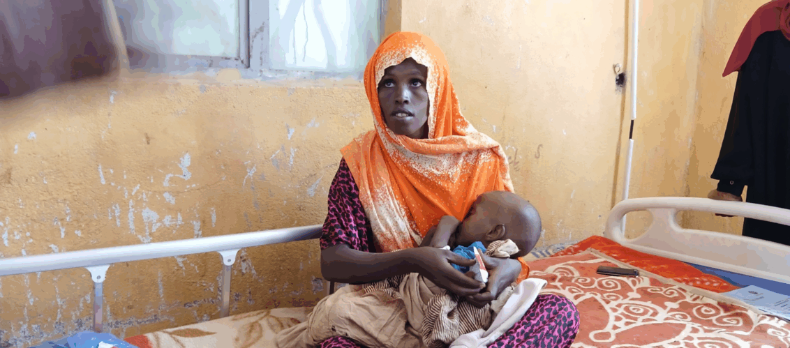 Ärzte der Welt Äthiopien: Frau mit Baby im Arm