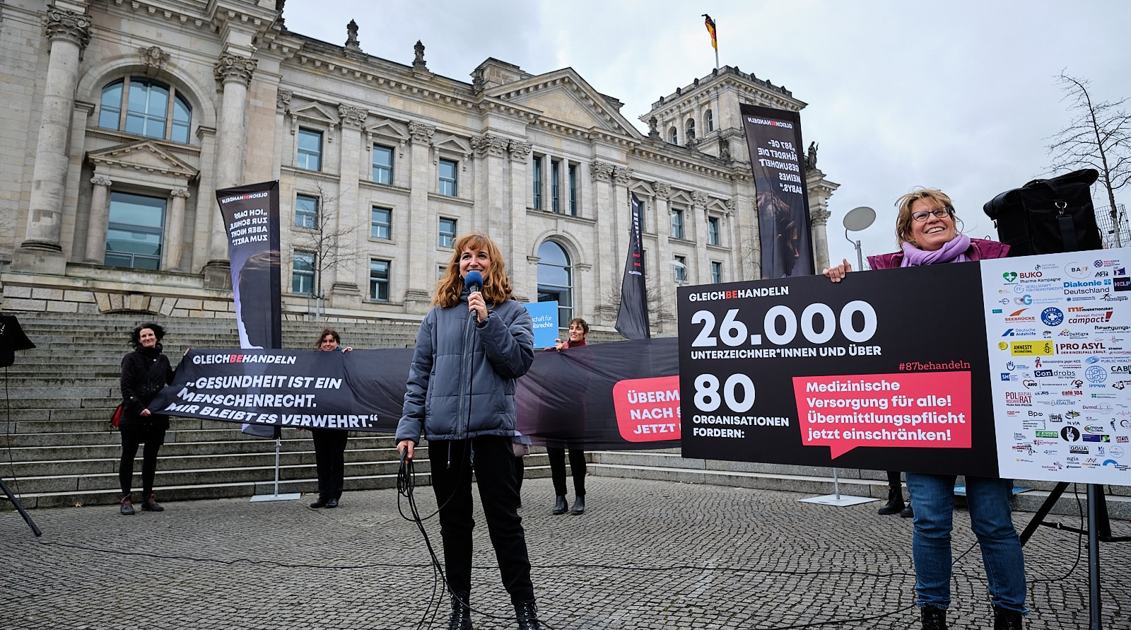 Peter Groth #gleichbehandeln Protestaktion vor dem Bundestag