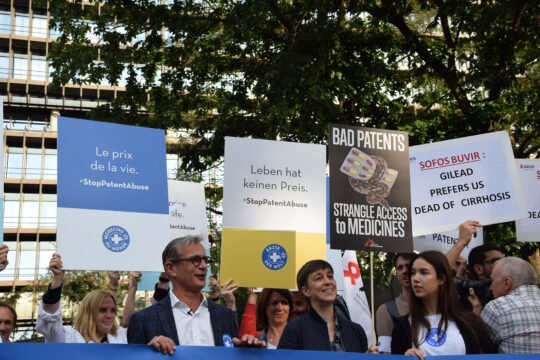 Novartis zieht Patent für teure Krebstherapie zurück