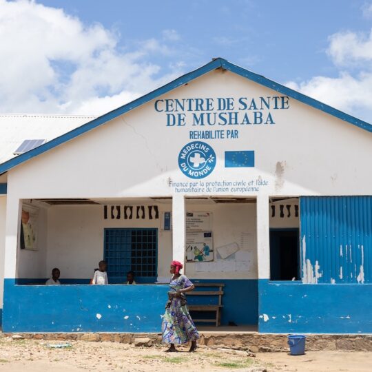 DR Kongo: Eine medizinische Einrichtung, die von Ärzte der Welt unterstützt wird, von außen.