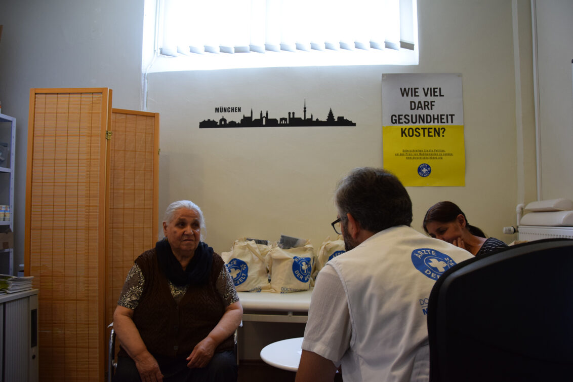 Was tut die Regierung, um niemanden zurückzulassen?