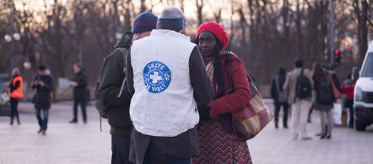 Ärzte der Welt Mitarbeiter auf einer Kundgebung in Berlin. Foto: Renata Chueire