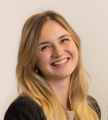 Christin Strecker ist Ansprechpartnerin bei Ärzte der Welt für Stiftungen und private Großspender*innen. © Simone Schneider