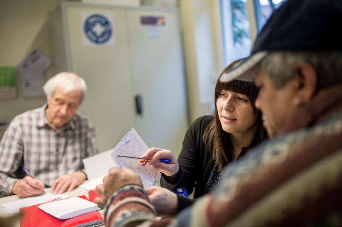 Ärzte der Welt versorgt gemeinsam mit dem Verein hoffnungsorte Hamburg Menschen ohne Krankenversicherung.