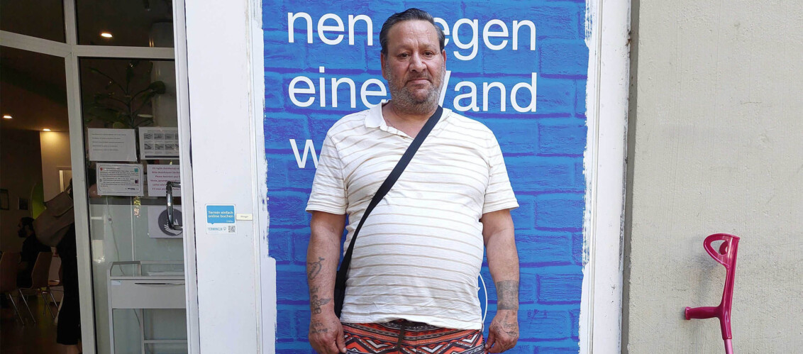 Patient vor der open.med-Praxis in München